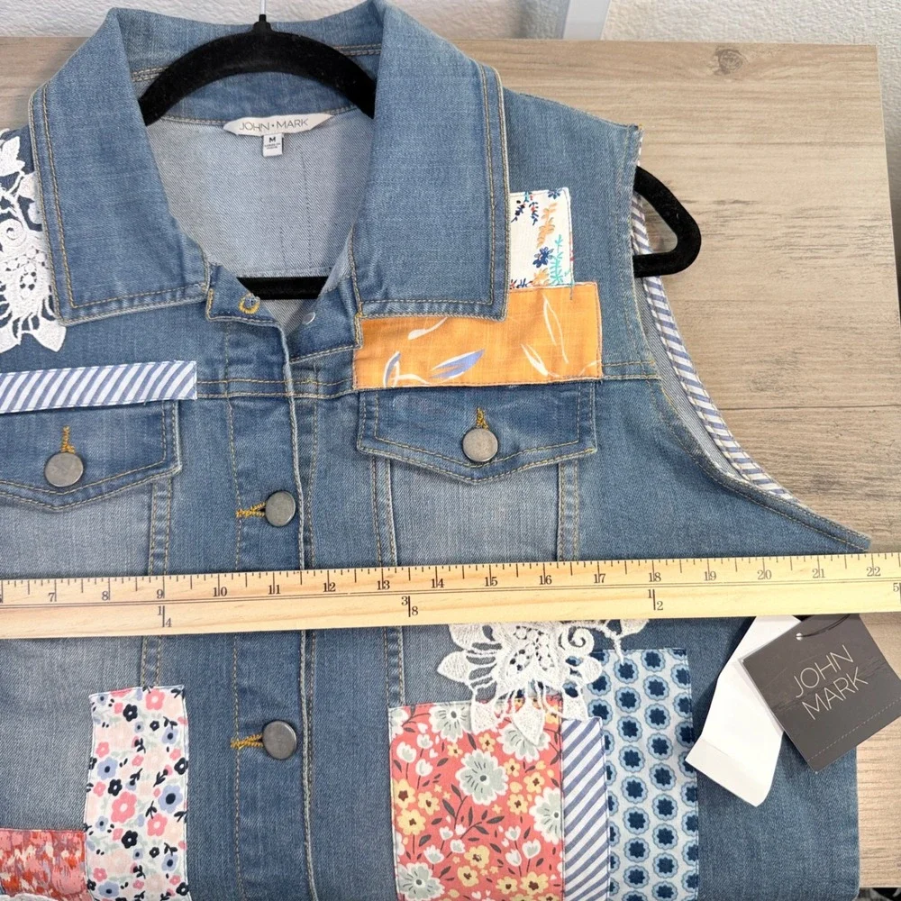John Mark NWT Women's Denim Vest Size M‎ Embroidered Patchwork Lace Floral Boho